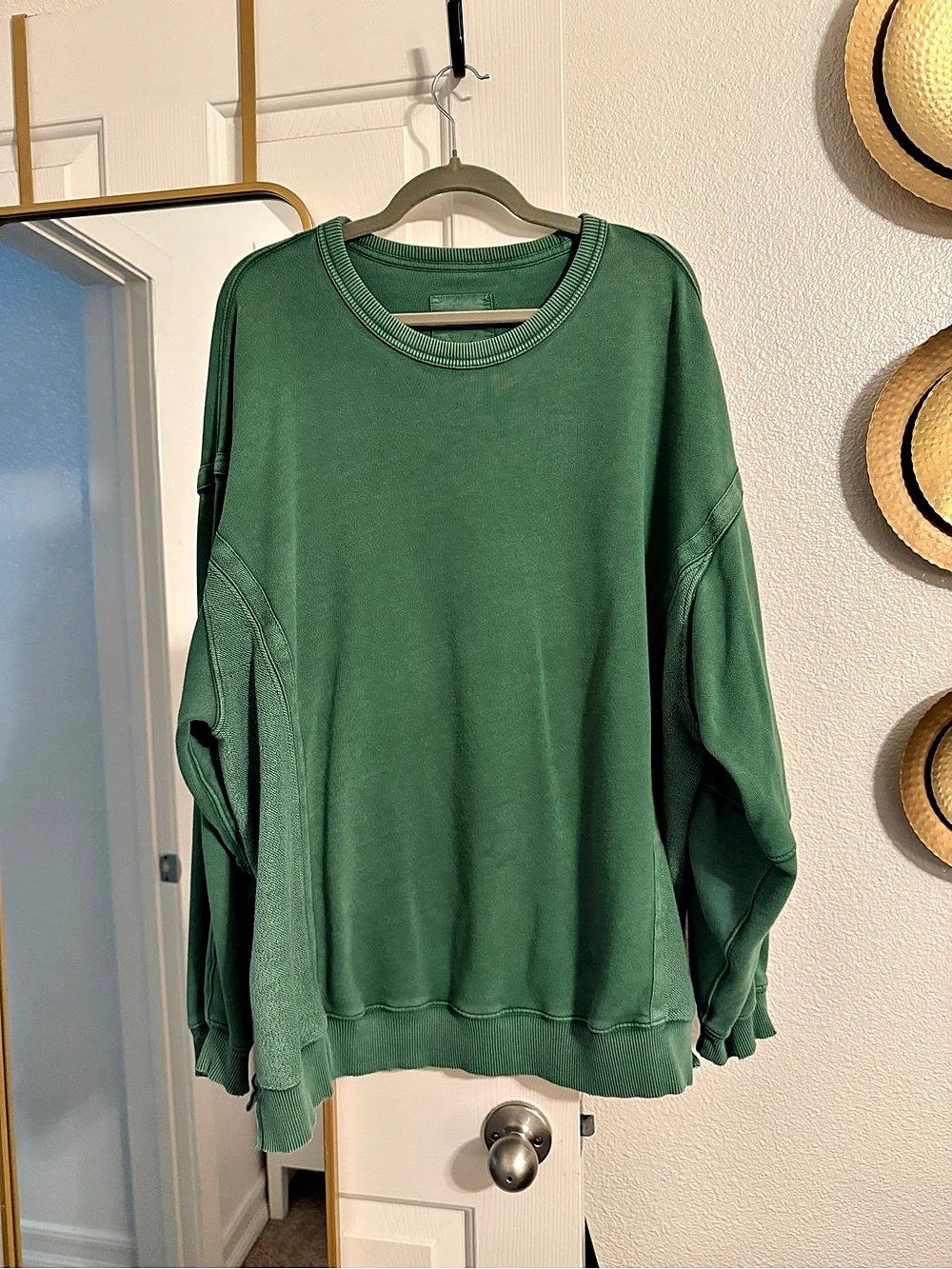 Aerie Oversized Sweatshirt in Green Size L